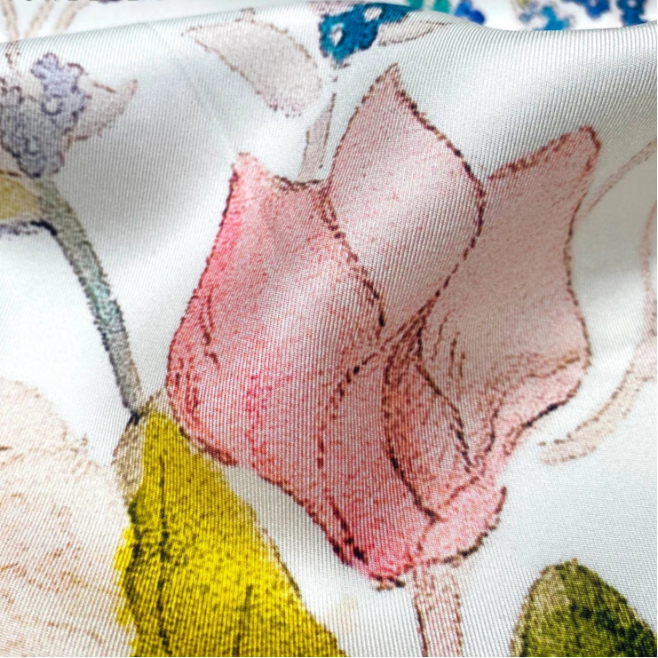 Natural Silk Twill – Floral Handcrafted Style